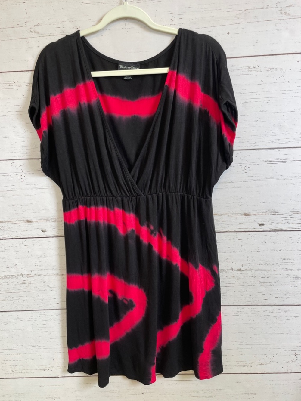 Club Z Collection Black & Red Tie Dye Style Swimsuit Coverup, size L, NWOT